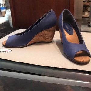 Aerosoles blue cork canvas wedge peep toe pump